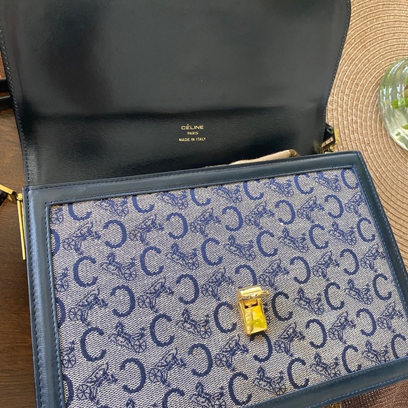 Sold✈️✈️✈️Celine shoulder bag - Picture 10 of 15